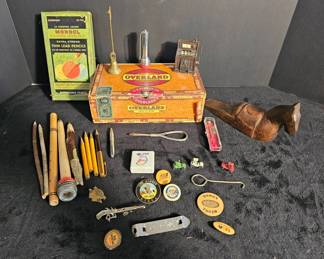 Vintage Lot of Small Items