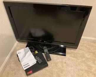 LG 32 TV DVD Player