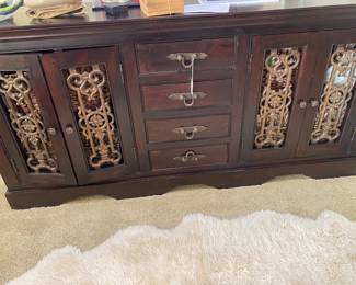 Dark mahogany and wrought iron matching dresser with 2 nightstands
L 76” x D 18” x H 36”