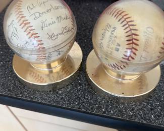 Astros signed baseballs