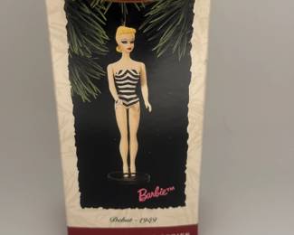 Hallmark Barbie Keepsake Ornament Barbie Debut 1959 (Blonde Hair).  Decorate Year Round!