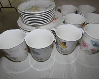 Lenox "Butterfly Meadow" mugs, cake and salad plates.