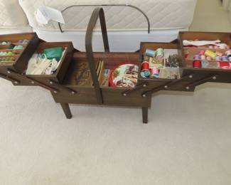 Vintage sewing basket.