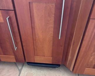 Kitchen Aid Trash Compactor