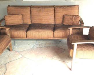 Very Nice Patio Set In Rust Color