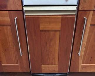 Jenn Air Trash Compactor