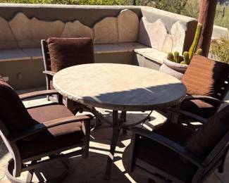 Outdoor Dining Table Chairs wCushions