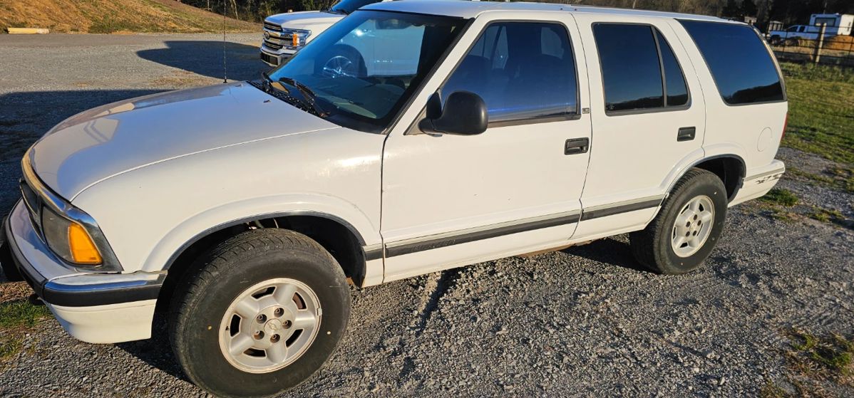 CHEVROLET BLAZER
