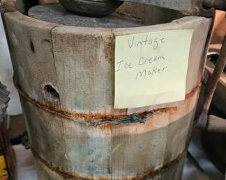 VINTAGE ICE CREAM MAKER
