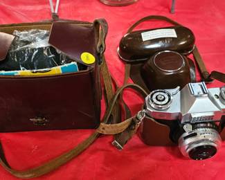 VINTAGE CAMERA