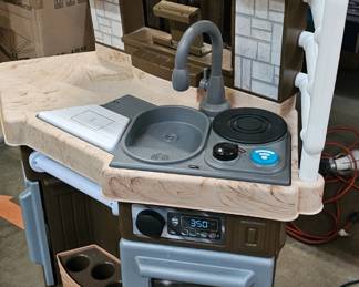PLAY KITCHEN