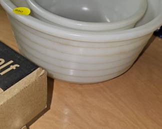 WHITE BOWLS