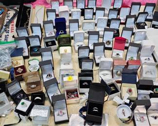 LARGE RING LOT