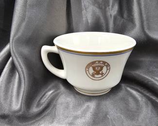 VINTAGE PORCELAIN US DEPARTMENT OF THE NAVY CUP