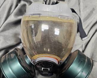 MILITARY MSA MILLENNIUM GAS MASK