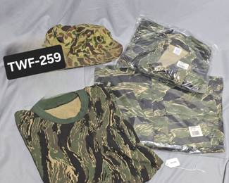 REPRODUCTION TIGER STRIPES UNIFORM SET
