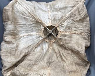 WWII US FLARE SMALL PARACHUTE