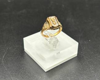 10K Gold with Intricate Design, 5 Gram Weight