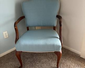 Vintage Upholstered Armchair - Soft Blue Fabric & Elegant Design