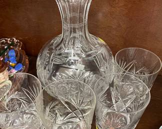 Crystal Decanter with Four Serving Glasses