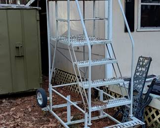 Mobile ladder with wheels