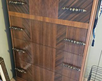 antique chest of drawers