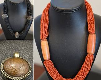 Necklaces & pendant