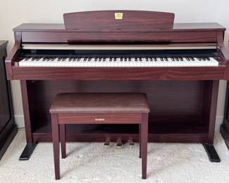Yamaha Clavinova CLP-340 electronic piano