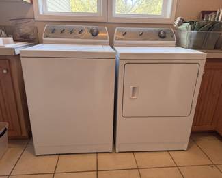 Maytag washer/dryer