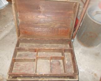 Wooden lidded box