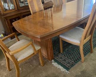 Delightful Oak And Wicker Trimmed Dining Table 