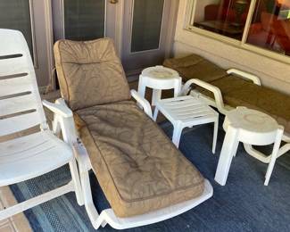 Lawn Chairs 
