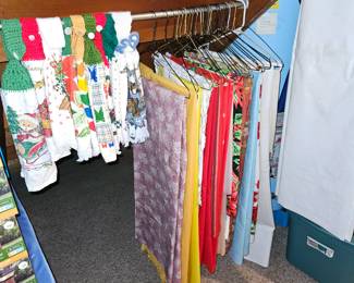 Vintage Kitchen Towels & Tablecloths!
