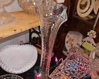 Vtg Imperial Glass Ripple Swung Vase!
