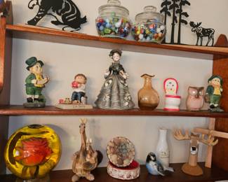 Forever Pink Rose In Glass Ball, Vtg Shell Mommy Kangaroo W/Joey, Vintage Marble Lots w/Shooters, Etc!