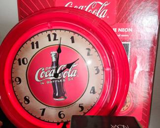 Coca-Cola 15” Diner Clock w/Genuine Neon!