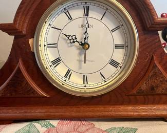 Linden Westminster Whittington Battery Mantel Clock!

