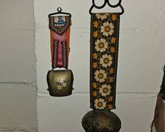 Vtg Tiroler Webkunst  Cow Bell W/Embroidered Tapestry Austria!
