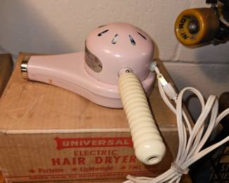 Vtg Universal Electric Pink Hairdryer No. 9960!
