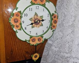 Collections Etc Sunflower Clock!
