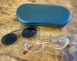 Vtg. Mary Howard 07 14 Gold Bifocal Reading Glasses w/Shades & Case!