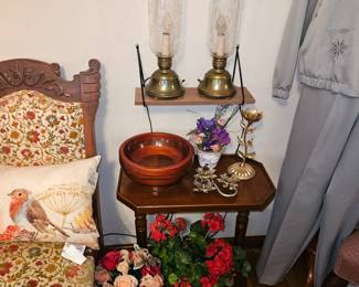 Vtg Brass Hurricane Lamps w/Etched Globes, Turned Segmented Wood Pedestal Bowl, Vtg. Wood 2-Tier Accent Table, Etc!
