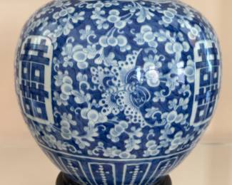Chinese Blue and White Porcelain Jar Pot $400