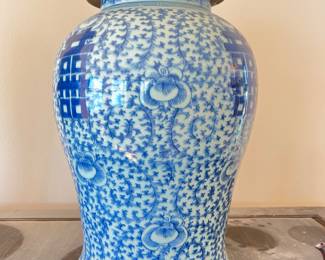 Antique Chinese blue and white porcelain temple jar with lid floral motive 19 century 18 inches high $1000 Aprox 20lb