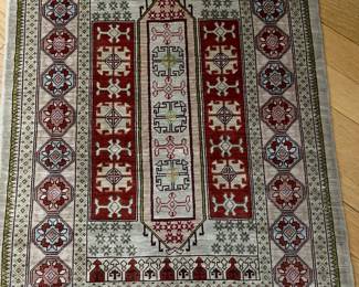 Vintage Silk Turkish Hereke  prayer rug handmade high density 34” x 20” $300 
Aprox 3lb