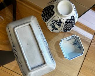 Various Chinese 3 Imari dishes 