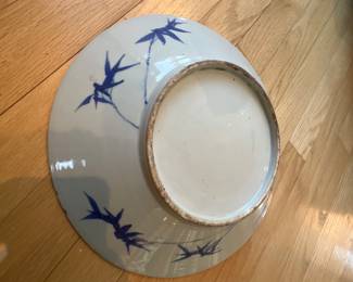 Antique blue and white Chinese Qing dynasty (1644–19 11) porcelain platter 12” diameter
Floral peony or lotus and butterfly motif
$400 Aprox 10lb