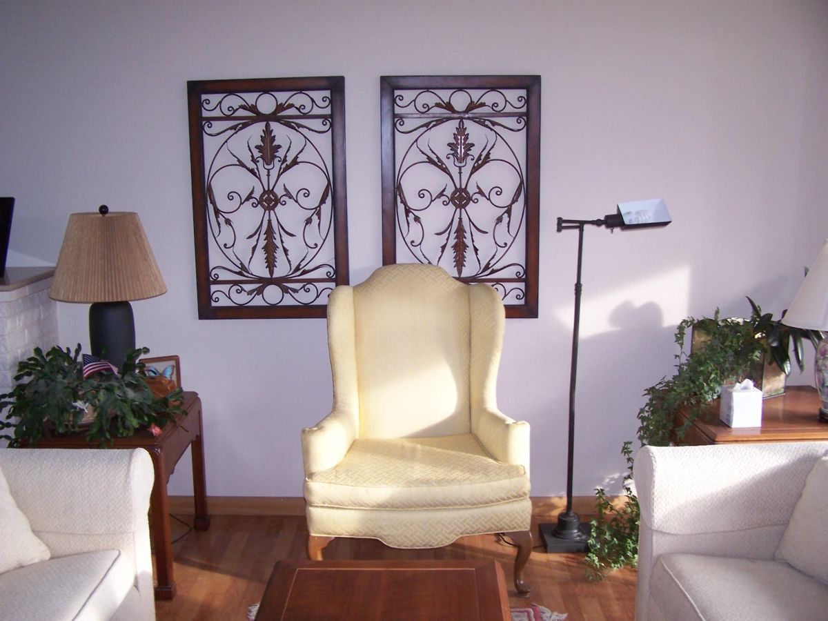 WING CHAIR & MISC. ***OWNER HAS REMOVED WALL ART FROM THE SALE