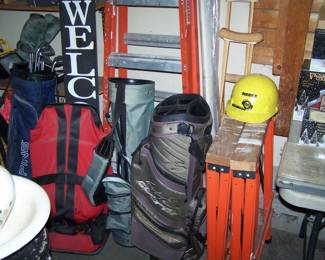SAWHORSES, GOLF BAGS & STEP LADDER