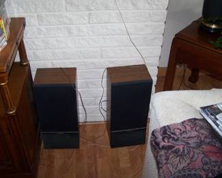 PAIR OF SPEAKERS